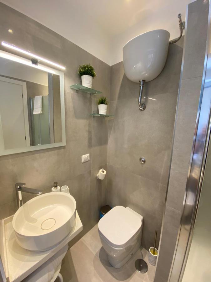 Casa Vacanze Santa Teresella 40 Naples Exterior photo